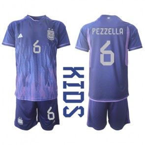 Argentina German Pezzella #6 Replika Babytøj Udebanesæt Børn VM 2022 Kortærmet (+ Korte bukser)